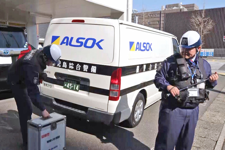 機械警備業務の最前線で365日、24時間のサービスを提供してしている機械警備員