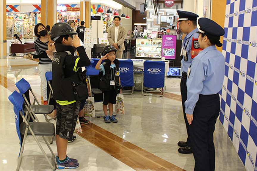 無事ゴールに到着、最後は全員で敬礼をして終わりました